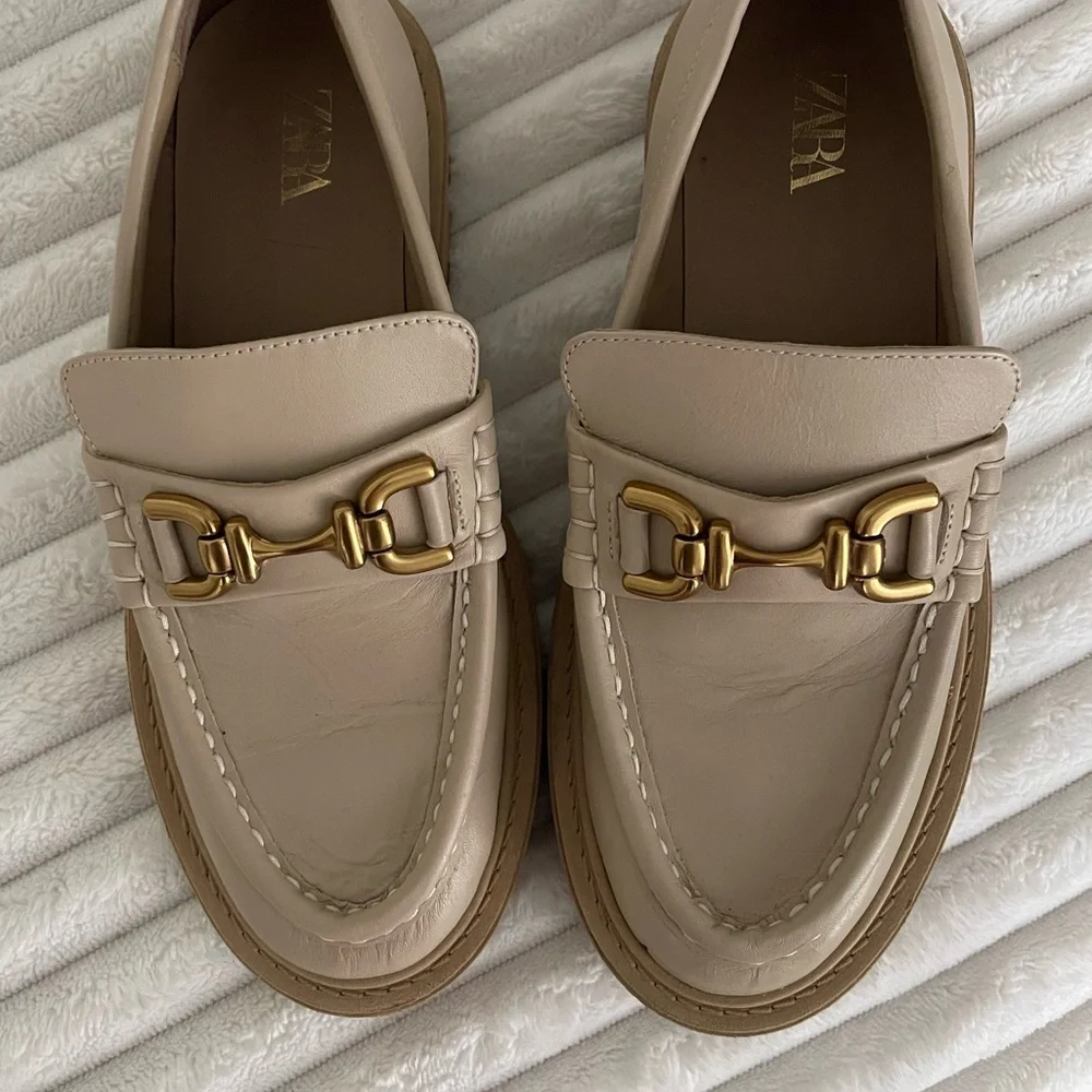 Zara Off White Buckle Leather Lug Sole Loafers - Picture 8 of 11